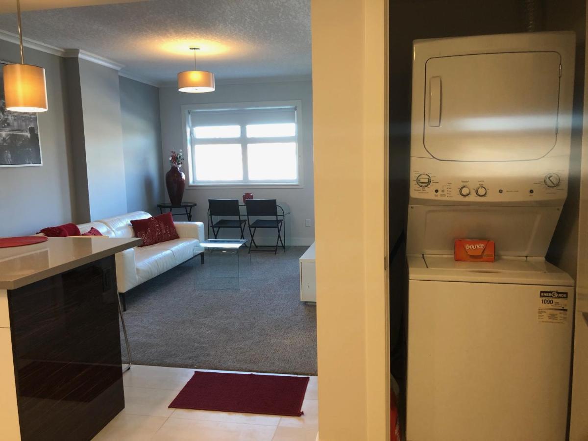 Amicable, Cozy, High Speed Internet, Sleeps 2 Riverview Downtown Apartment YYC Exteriér fotografie